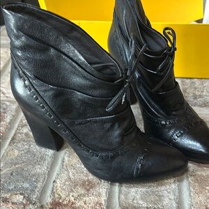 Biviel Black Ankle Booties w/box